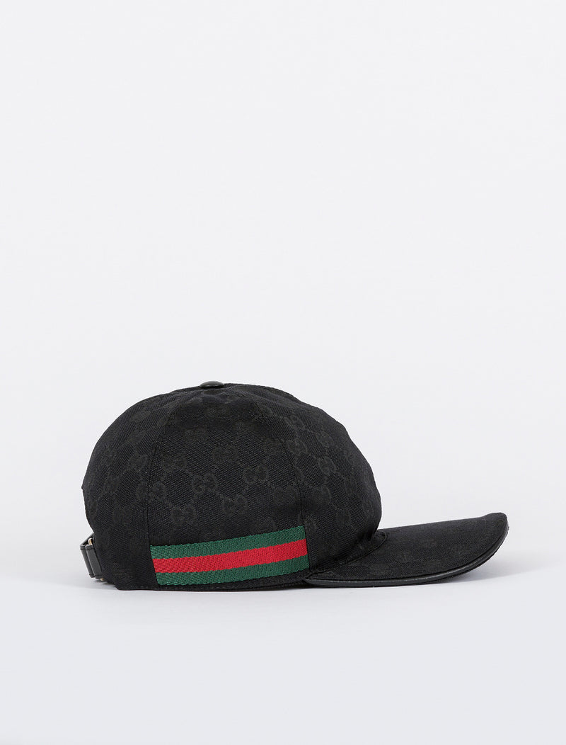 Gorra de béisbol con detalle de tribanda